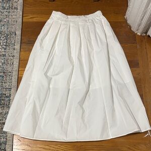 SLO Elegant White Women's Skirt